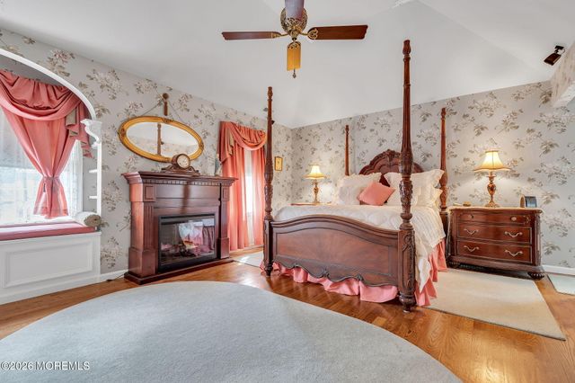 1074 Prospect Avenue, Manahawkin, NJ 08050