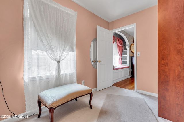 1074 Prospect Avenue, Manahawkin, NJ 08050