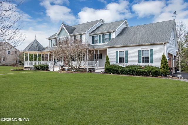 1074 Prospect Avenue, Manahawkin, NJ 08050