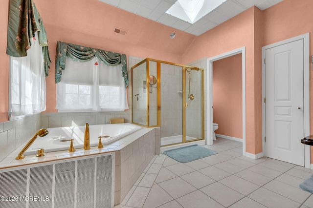 1074 Prospect Avenue, Manahawkin, NJ 08050