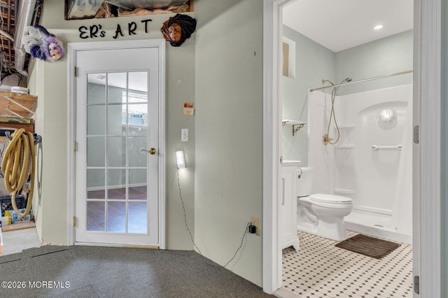 1074 Prospect Avenue, Manahawkin, NJ 08050
