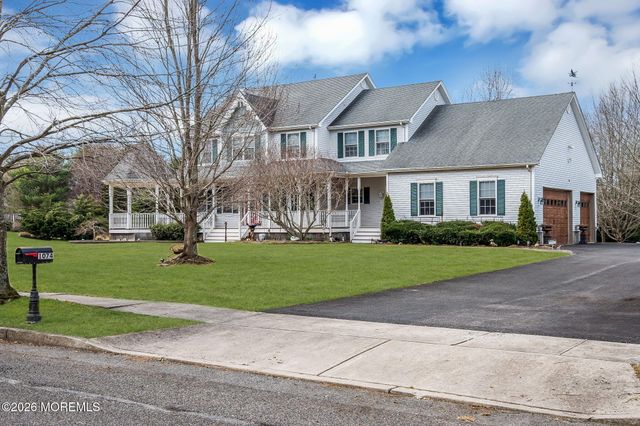 1074 Prospect Avenue, Manahawkin, NJ 08050