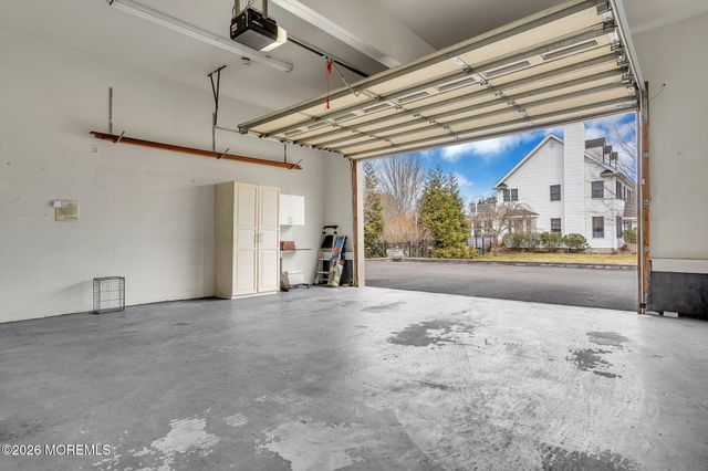 1074 Prospect Avenue, Manahawkin, NJ 08050