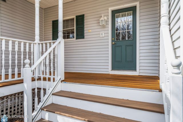 1074 Prospect Avenue, Manahawkin, NJ 08050