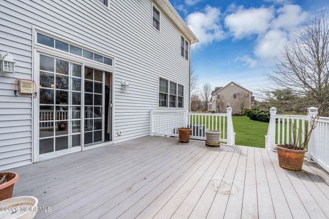 1074 Prospect Avenue, Manahawkin, NJ 08050