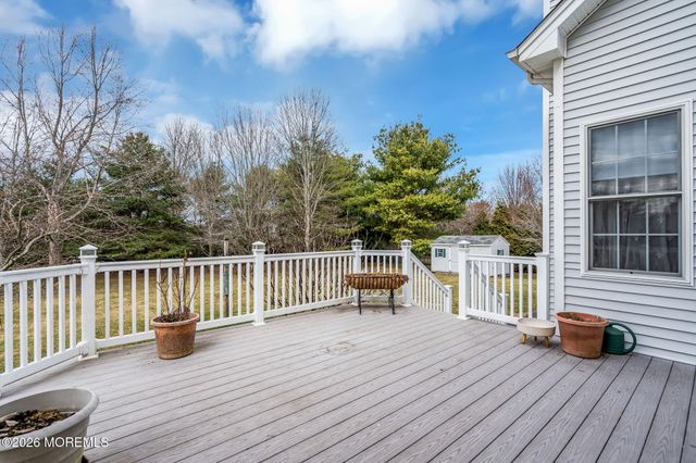 1074 Prospect Avenue, Manahawkin, NJ 08050