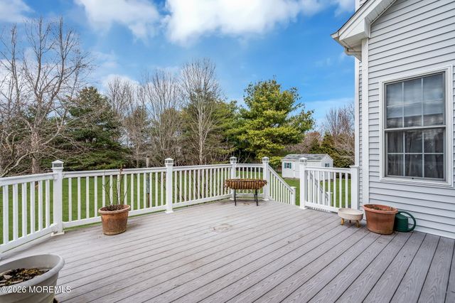 1074 Prospect Avenue, Manahawkin, NJ 08050