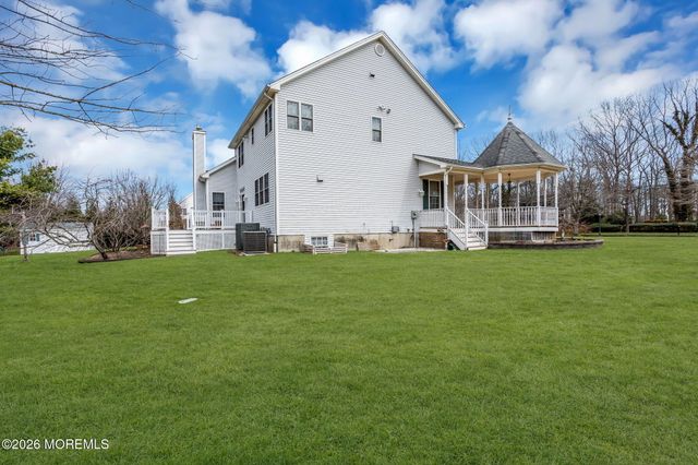 1074 Prospect Avenue, Manahawkin, NJ 08050