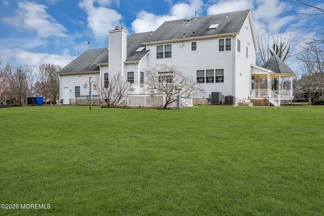 1074 Prospect Avenue, Manahawkin, NJ 08050
