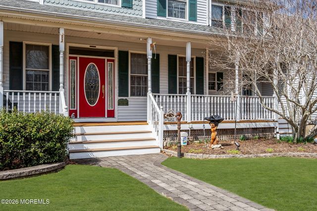 1074 Prospect Avenue, Manahawkin, NJ 08050