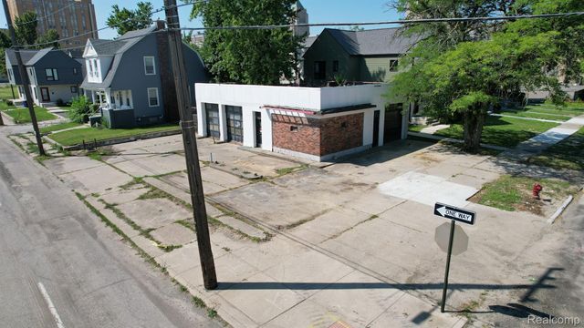 8041 John R Street, Detroit, MI 48202
