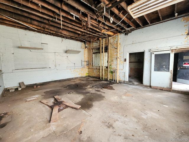 8041 John R Street, Detroit, MI 48202
