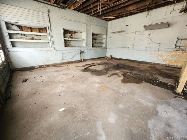 8041 John R Street, Detroit, MI 48202
