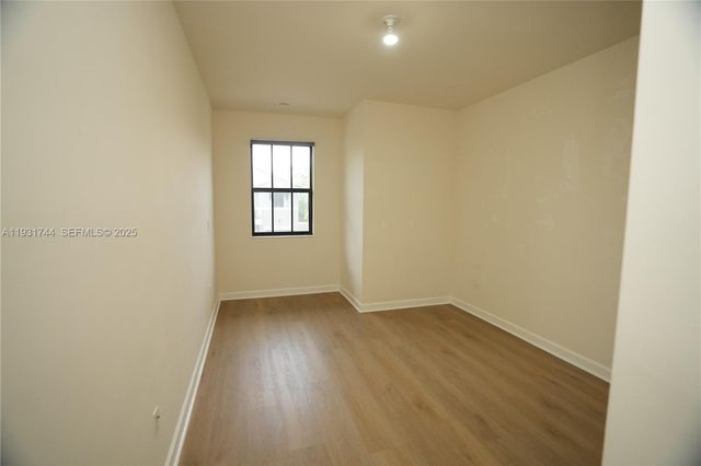 10436 NW 61st Ln 00, Doral, FL 33178