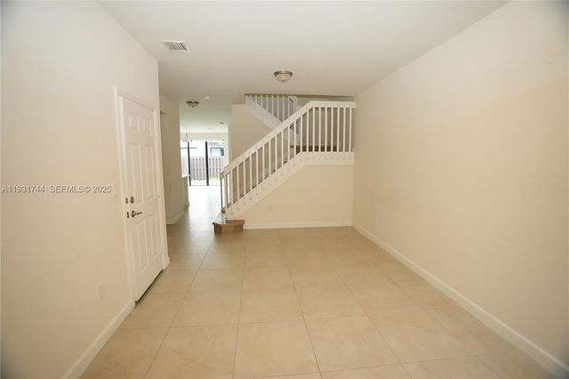 10436 NW 61st Ln 00, Doral, FL 33178