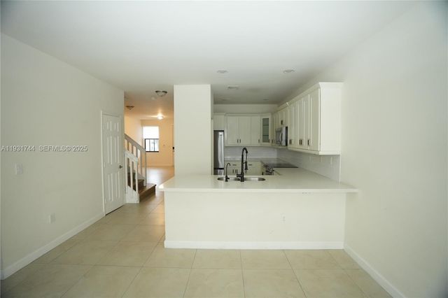 10436 NW 61st Ln 00, Doral, FL 33178