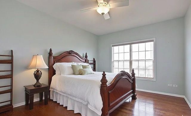 2510 Bayswater Circle, Gurnee, IL 60031