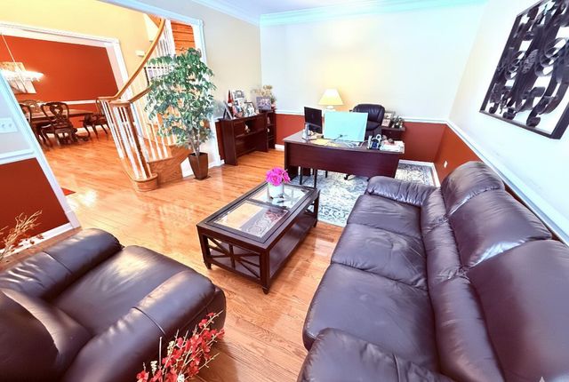 2510 Bayswater Circle, Gurnee, IL 60031