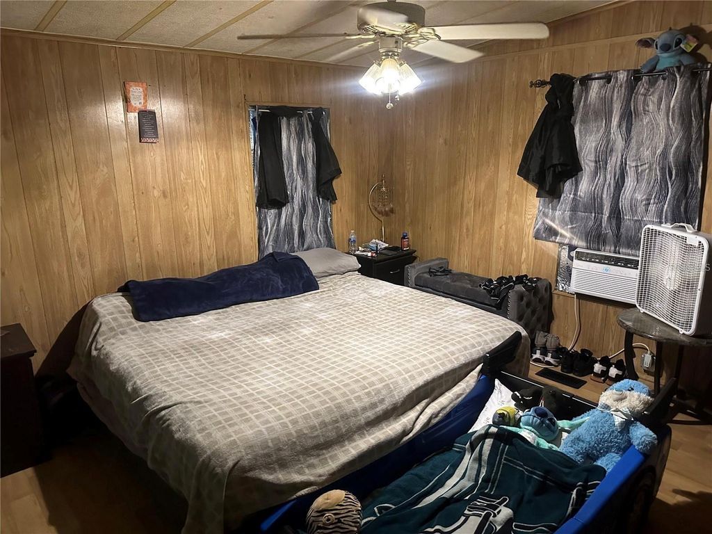 Image 11 of property listing at 9624 SE 161ST STREET, Summerfield, FL 34491