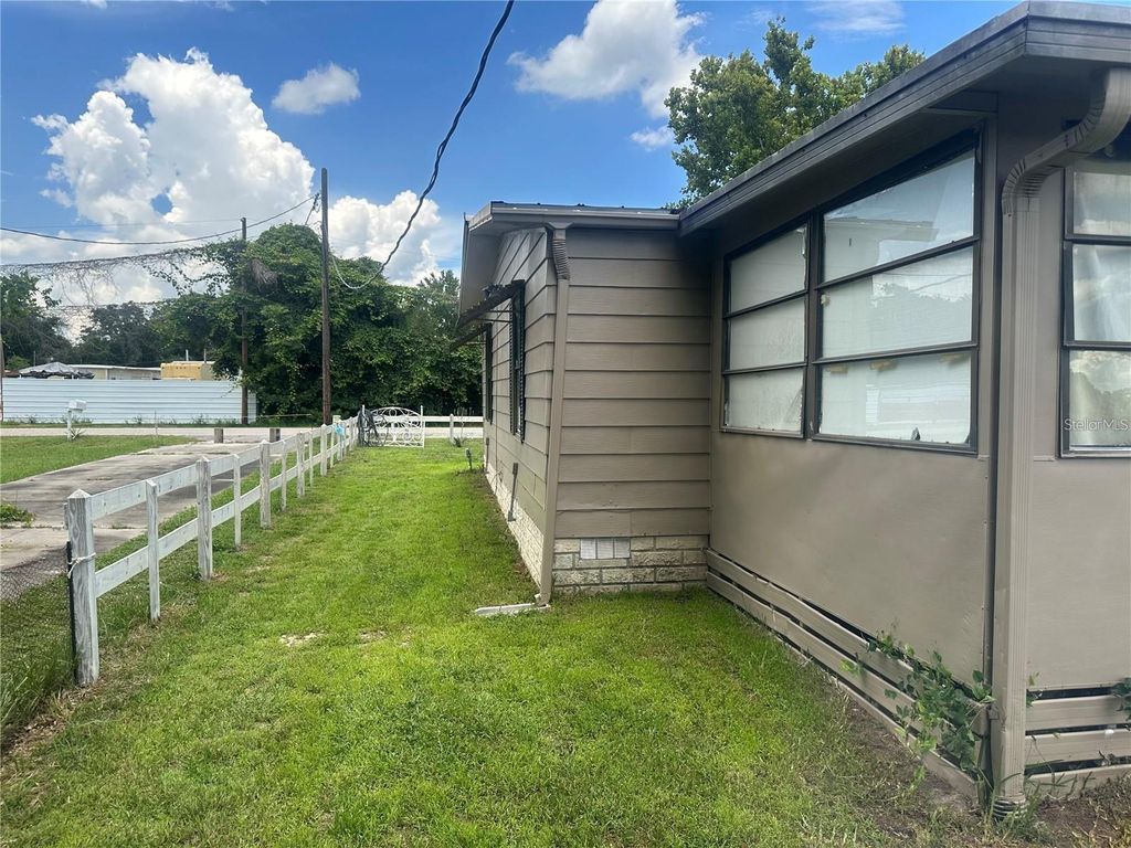 Image 24 of property listing at 9624 SE 161ST STREET, Summerfield, FL 34491