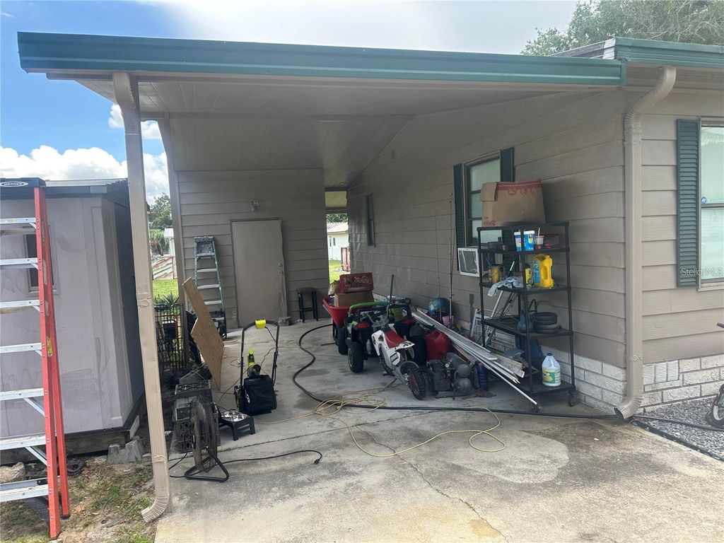 Image 27 of property listing at 9624 SE 161ST STREET, Summerfield, FL 34491