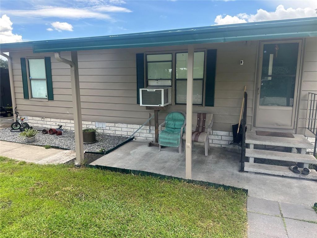 Image 35 of property listing at 9624 SE 161ST STREET, Summerfield, FL 34491