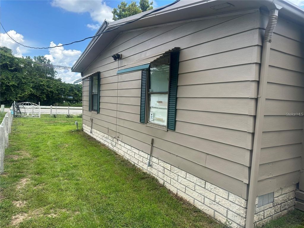 Image 37 of property listing at 9624 SE 161ST STREET, Summerfield, FL 34491