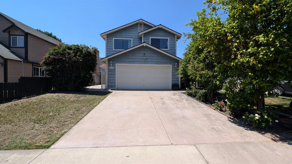 3133 Andre Ln, Turlock, CA 95382