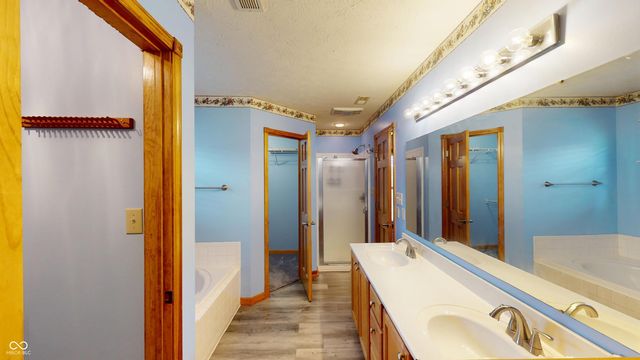 8316 Hunters Meadow Way, Indianapolis, IN 46259