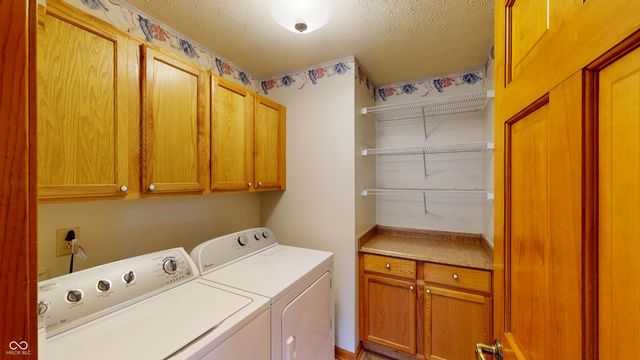 8316 Hunters Meadow Way, Indianapolis, IN 46259
