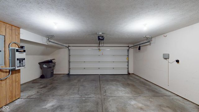 8316 Hunters Meadow Way, Indianapolis, IN 46259