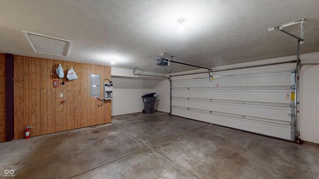 8316 Hunters Meadow Way, Indianapolis, IN 46259