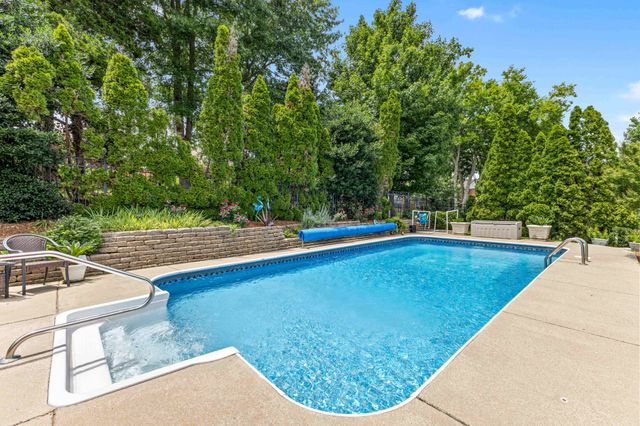 115 N Country Club Dr, Hendersonville, TN 37075