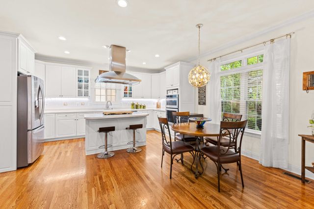 115 N Country Club Dr, Hendersonville, TN 37075