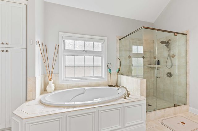 115 N Country Club Dr, Hendersonville, TN 37075