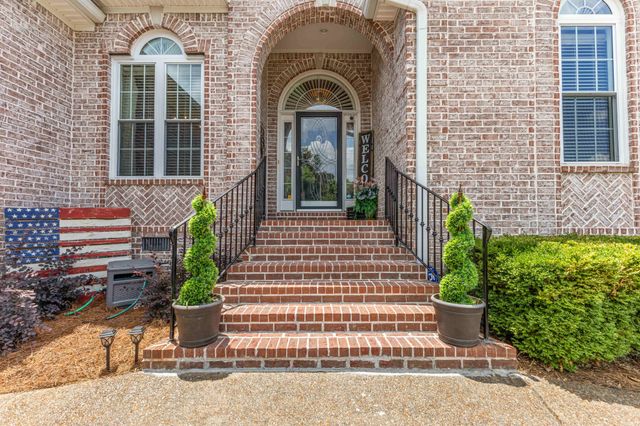 115 N Country Club Dr, Hendersonville, TN 37075