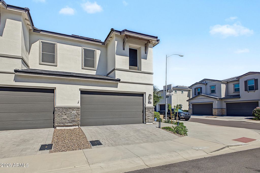 5066 E Anderson Drive, Scottsdale, AZ 85254
