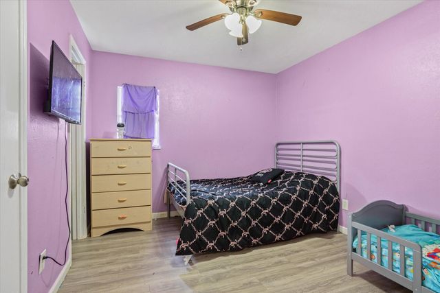 371 Somerset Court, Alvin, TX 77511