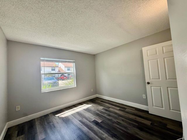 726 SW 81st Avenue 14A, North Lauderdale, FL 33068