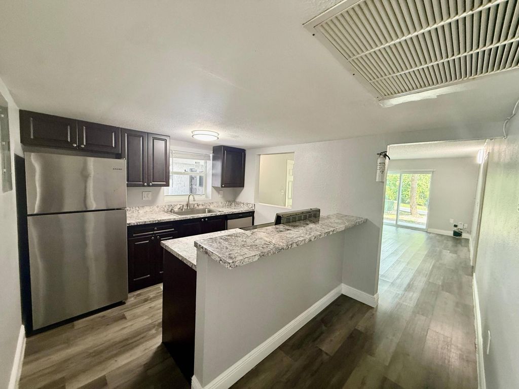 726 SW 81st Avenue 14A, North Lauderdale, FL 33068