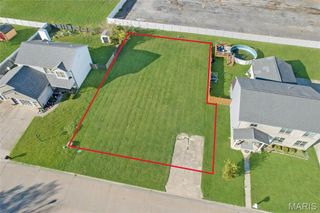 204 Pamona Drive, Fairview Heights, IL 62208