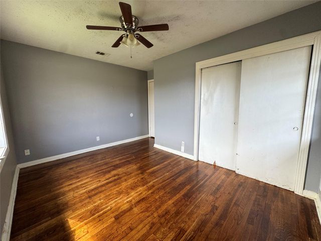 8719 Tilgham Street, Houston, TX 77029