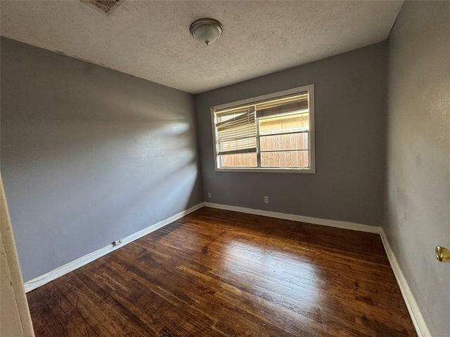 8719 Tilgham Street, Houston, TX 77029