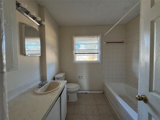 8719 Tilgham Street, Houston, TX 77029