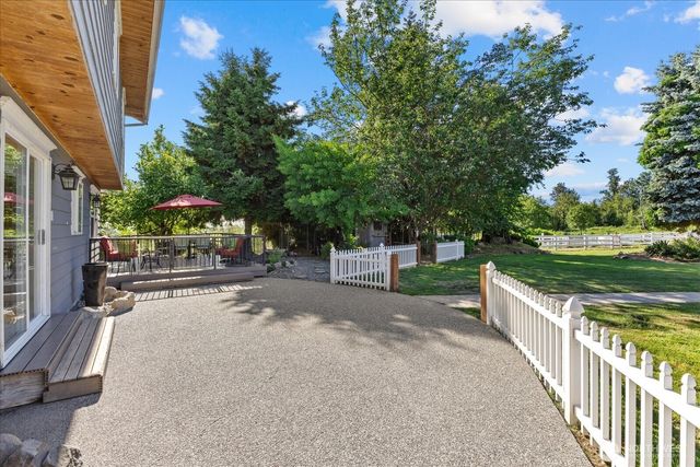 22285 Cully Road, Sedro Woolley, WA 98284