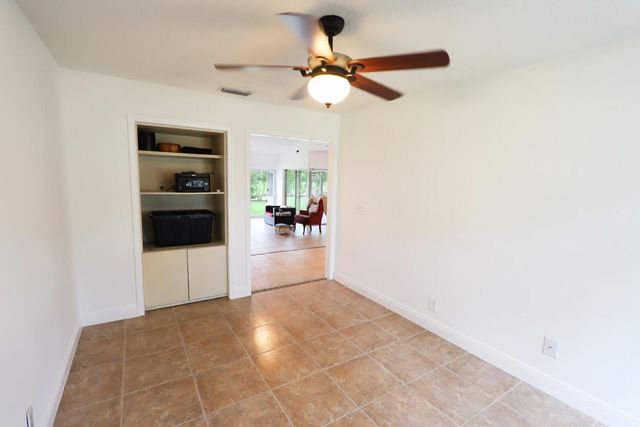 5667 Cameo Drive N, Boca Raton, FL 33433