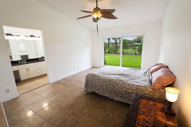 5667 Cameo Drive N, Boca Raton, FL 33433