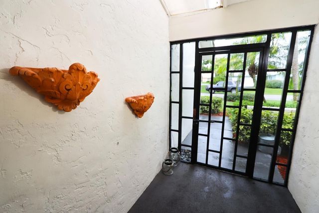5667 Cameo Drive N, Boca Raton, FL 33433