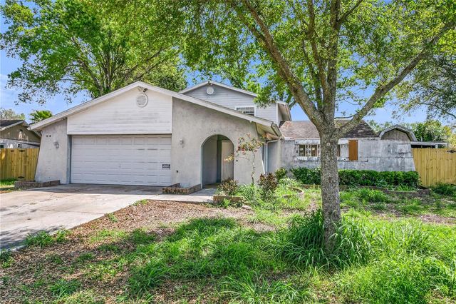 6734 TWELVE OAKS BOULEVARD, Tampa, FL 33634