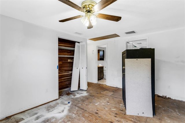 6734 TWELVE OAKS BOULEVARD, Tampa, FL 33634